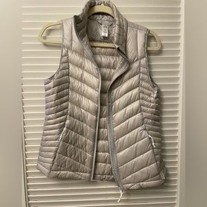 Light gray puffer vest